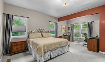 345 Fair Oaks Ave, Ashland, OR 97520