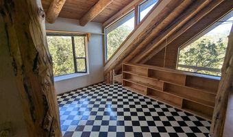 195 Timberlake Dr, Ashland, OR 97520