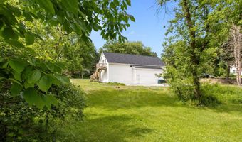 1903 E APPLE CREEK Rd, Appleton, WI 54913