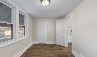 1899 16th St SW, Akron, OH 44314