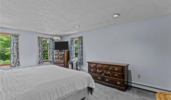 394 Maureen Cir, Burrillville, RI 02839
