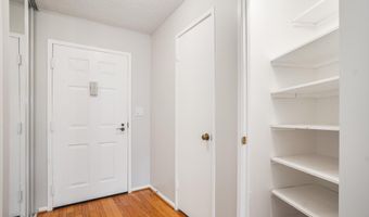 5904 MOUNT EAGLE Dr 711, Alexandria, VA 22303