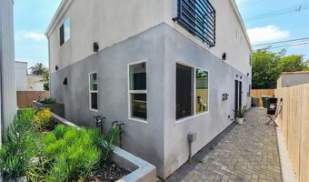 2223 S Highland Ave, Los Angeles, CA 90016