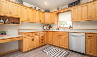 1316 Armstrong Rd NW, Alexandria, MN 56308