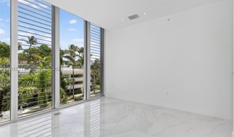 3750 Yacht Club Dr TH5, Aventura, FL 33180