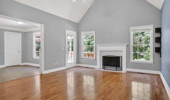 354 E Creek Bnd, Athens, GA 30605
