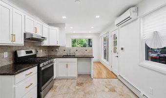 59 Smith Hill Rd, Airmont, NY 10952