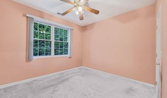 66 Sarah Ct, Amityville, NY 11701