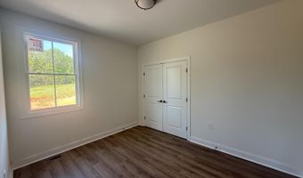 9009 Stonewall Rd, Appomattox, VA 24522