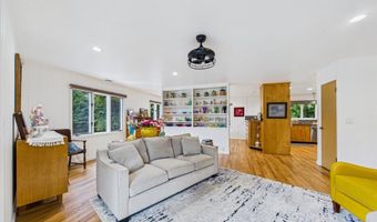 3255 Buttermilk Ln, Arcata, CA 95521