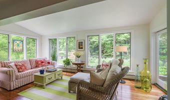 73 Head Of The Tide Rd, Belfast, ME 04915