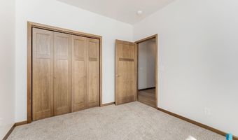 2316 E Tinley St, Brandon, SD 57005
