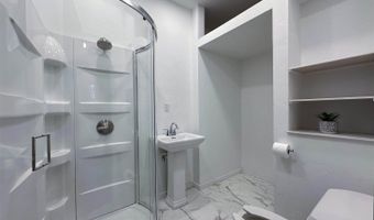 616 N 4th St, Arkansas City, KS 67005