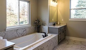 3753 KINSLEY Blvd, Ann Arbor, MI 48105