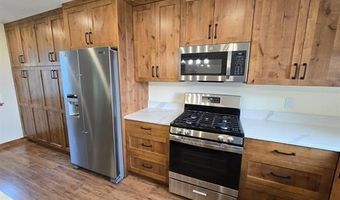 6894 Wild Rose Ln, Bonners Ferry, ID 83805