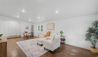 4 Evesham Ln, Bella Vista, AR 72714