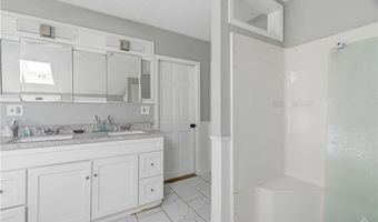 25 Hoppin Ave, East Providence, RI 02915