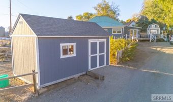 210 E Salmon Ave, Arco, ID 83213