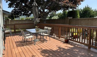 801 BROOKHAVEN Dr A, Brookings, OR 97415