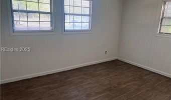 582 Parkwood Ter, Allendale, SC 29810