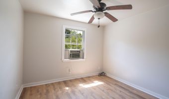 5163 Forrest Ave, Bay St. Louis, MS 39520