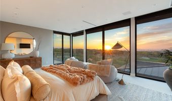 92 Sun Glow Ln, Las Vegas, NV 89135