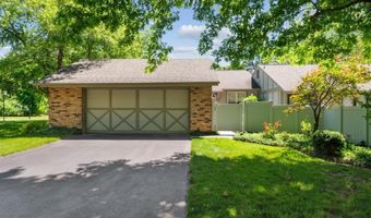 2114 Mason Lake Dr, Ballwin, MO 63011