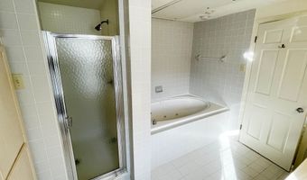 198 40th St, Avalon, NJ 08202