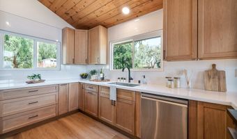 2927 Lawrence Ln, Escondido, CA 92025