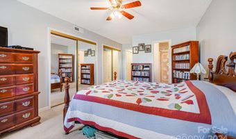 2904 Sagamore Ln, Asheville, NC 28806