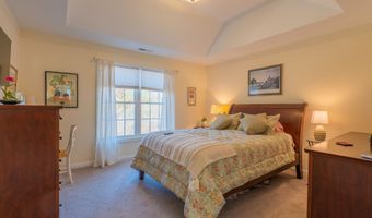 12 Oak Meadows Dr 12, Brookfield, CT 06804