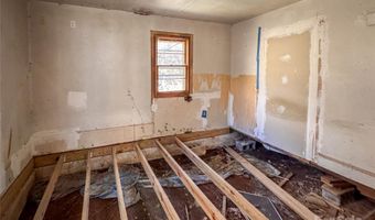 218 Cub Creek Rd, Bakersville, NC 28705