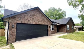 603 Lakeview Dr, Aurora, MO 65605