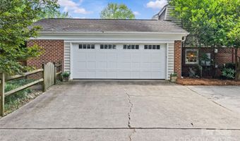 1811 Manor Mill Rd, Charlotte, NC 28226