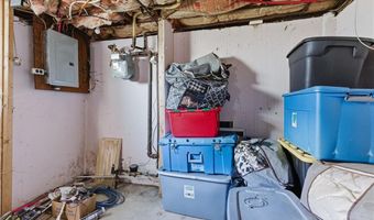 4 Rosemont Ave, Johnston, RI 02919