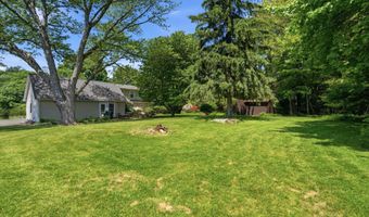 48 Case Rd, Burlington, CT 06013