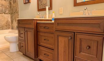 1123 W Main St, Berne, IN 46711