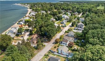 69 Overlook Dr, Warwick, RI 02818