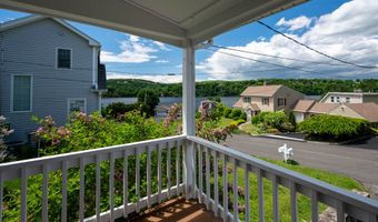 5 Lilac Ln, Brookfield, CT 06804