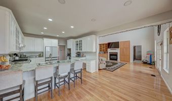 2109 W Mosley Loop, Alpine, TX 79830