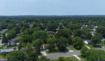 8014 KIDD St, Alexandria, VA 22309