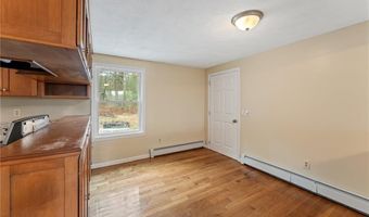 215 Fenner Hill Rd, Hopkinton, RI 02832