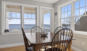 110 Sea View Ave, North Kingstown, RI 02852