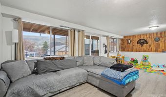 1103 3rd St, Asotin, WA 99402