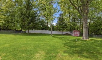 1264 Columbus Cir N, Ashland, OH 44805