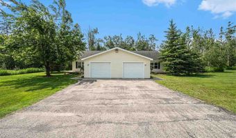 6590 6596 Admirals Pt, Alanson, MI 49706