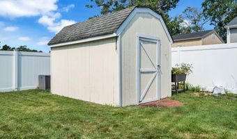 728 Neptune Ave, Beachwood, NJ 08722