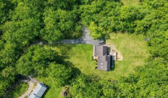 6 Daniels Dr, Danbury, CT 06811