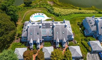 152 Crompton Ave 12, East Greenwich, RI 02818
