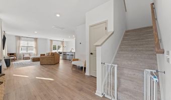 51 Walkabout Dr, Aberdeen, NC 28315